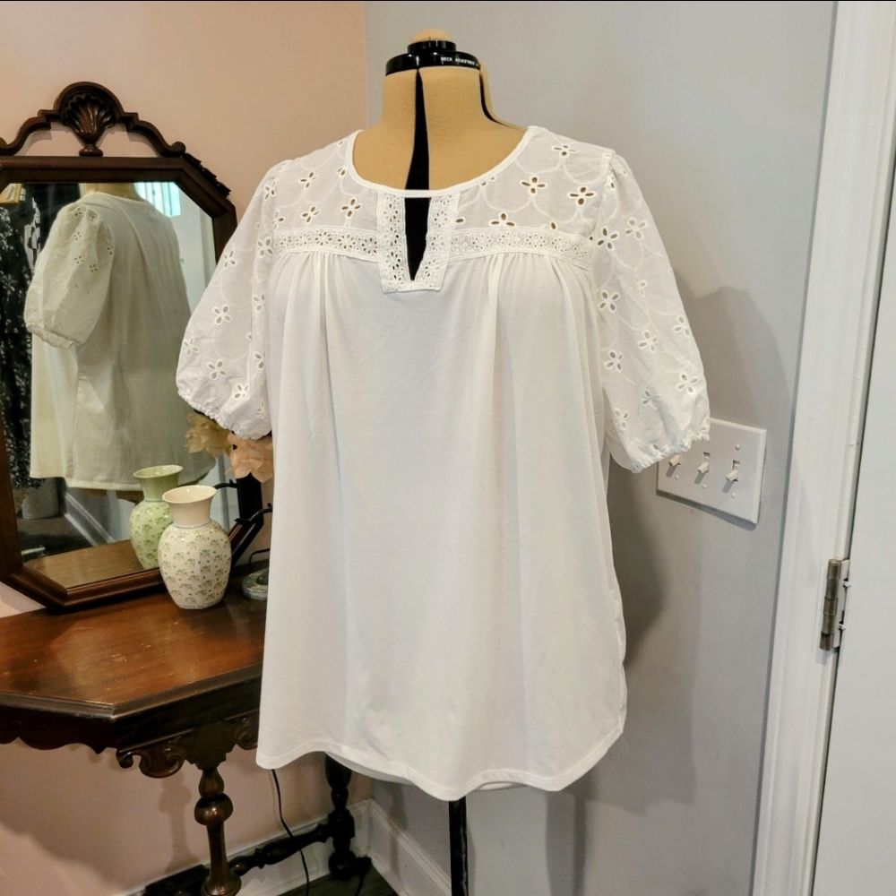 NEW 2X White Eyelet Blouse